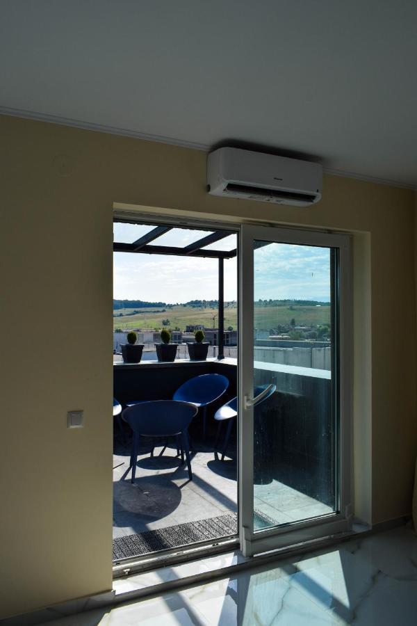 Heltau Jacuzzi Penthouse Cisnadie Екстер'єр фото