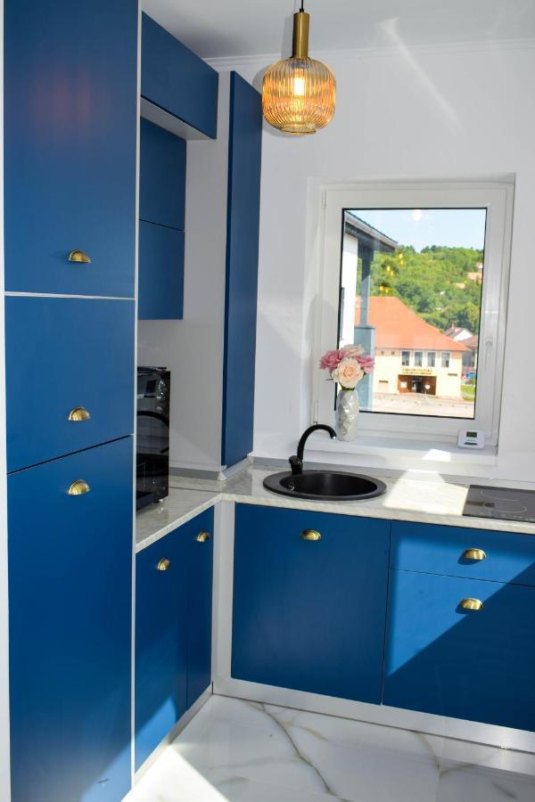 Heltau Jacuzzi Penthouse Cisnadie Екстер'єр фото