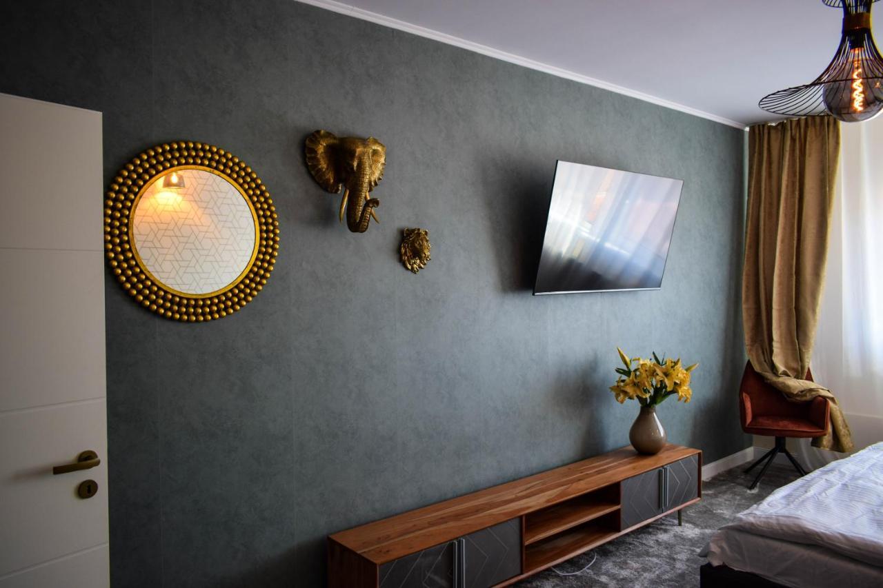 Heltau Jacuzzi Penthouse Cisnadie Екстер'єр фото