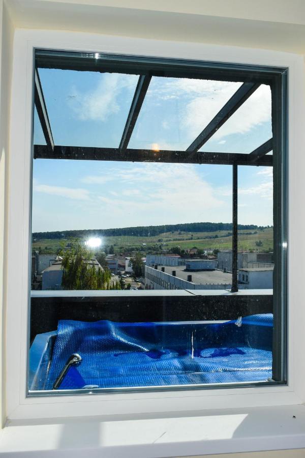 Heltau Jacuzzi Penthouse Cisnadie Екстер'єр фото